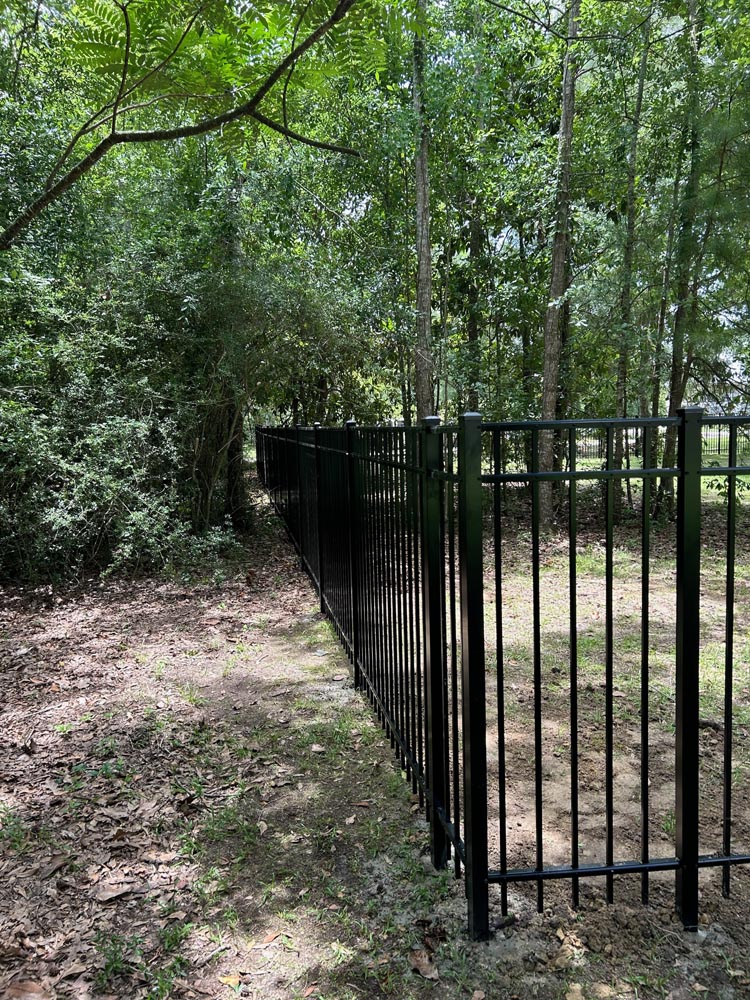 2024 Featured Black Aluminum Fence Project