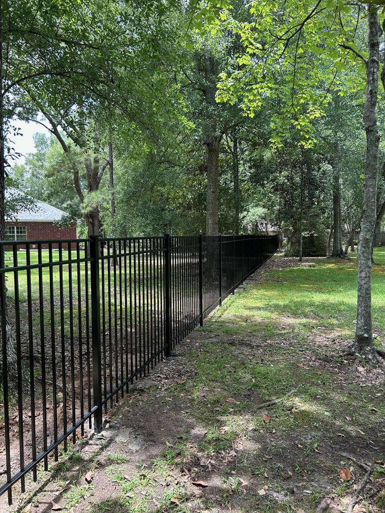 2024 Featured Black Aluminum Fence Project