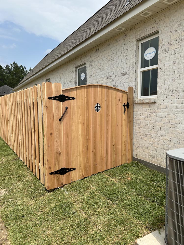 Wood Shadowbox Fencing & Gate